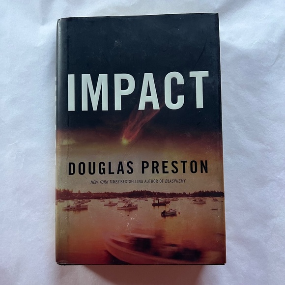 BARGAIN: 3 books; 2 by Michael Connelly and 1 by Douglas Preston - Picture 2 of 10